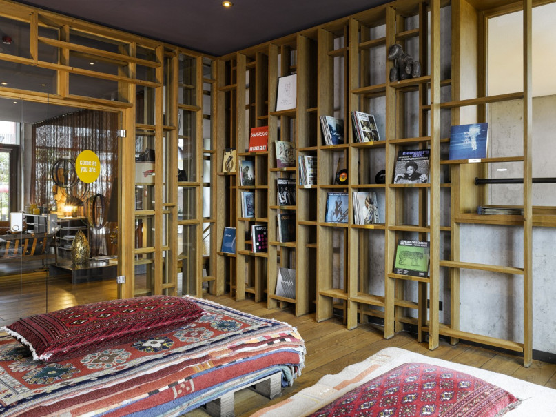 25h hafencity stephanlemke vinylroom medium 3