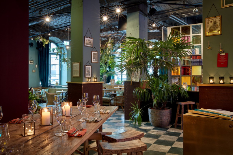 25h royalbavarian steveherud neni orangerie medium 1