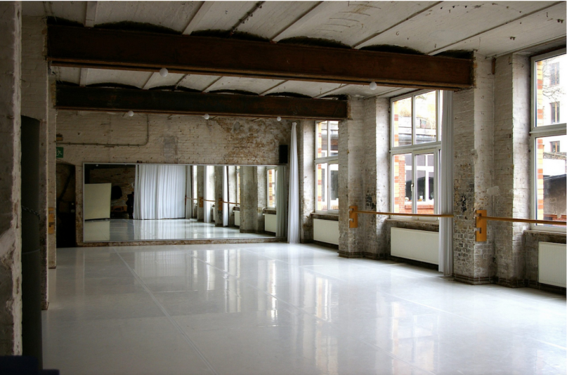 alemania lugar secreto dancehall doc11 rodaje eventos berlin peluche74 lugar 3