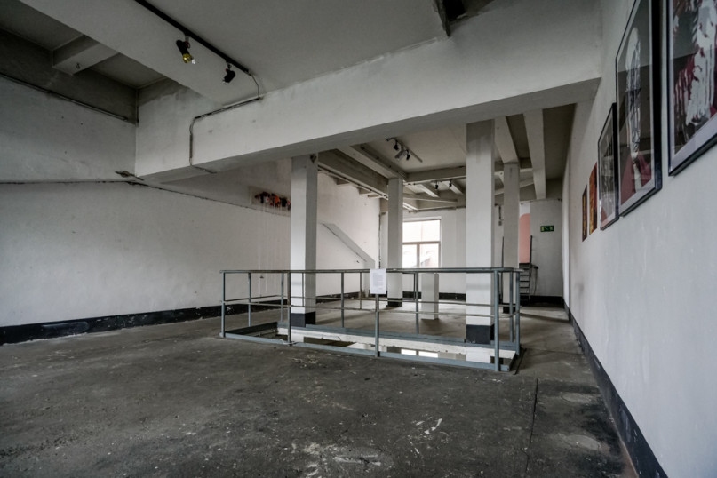 plush74 berlin warehouse industrial gallery art location film photo event scout 25