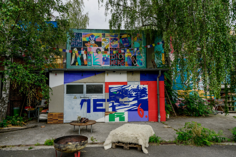 plush74 berlin warehouse industrial gallery art location film photo event scout 5