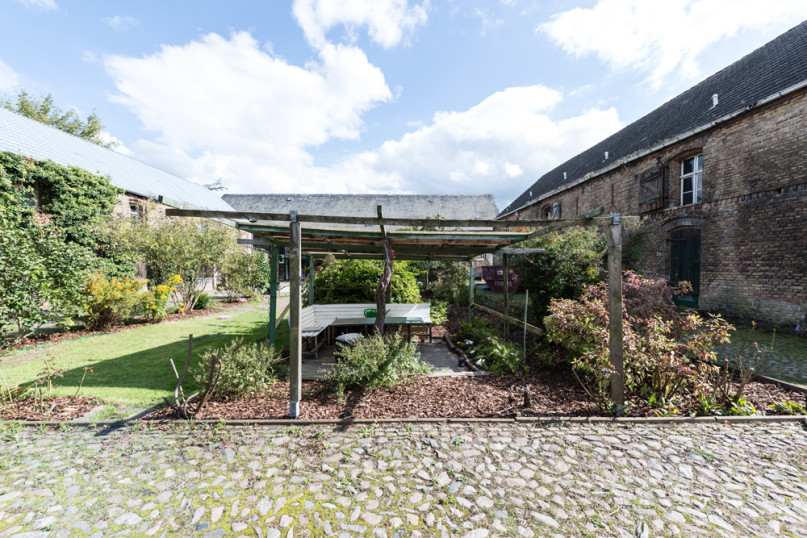 plush74 berlinarea germany melhof farm remise shooting event00004