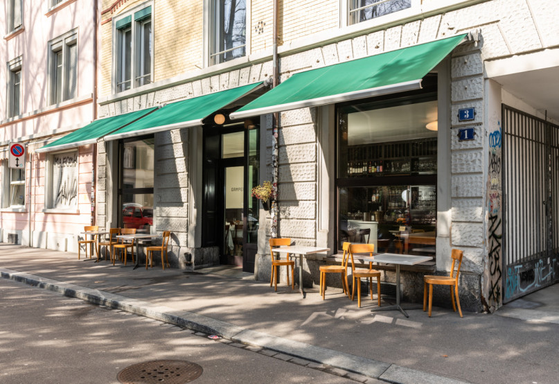 plush74 elegant simplicity 21(1)