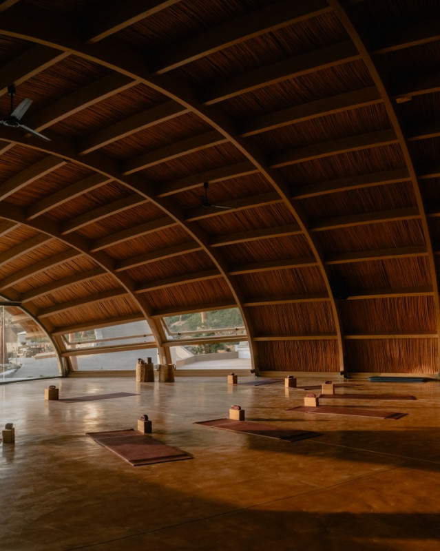 peluche74 film foto evento hotel grecia lusso acro palestra00004