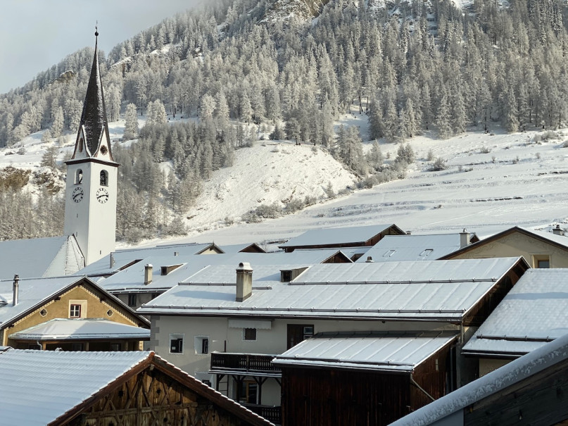 plush74 film photo event location scouting switzerland engadin ardez 49 (1)