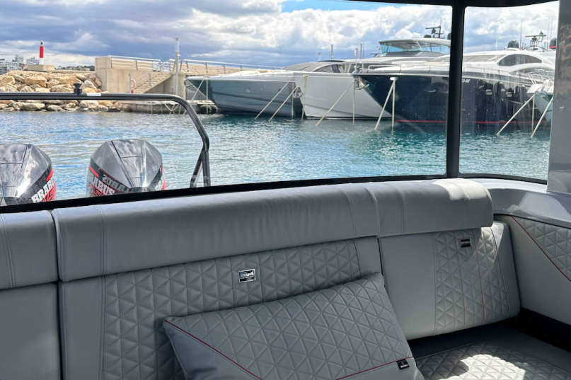 plush74 film photo shooting location scouting luxury boat sea3