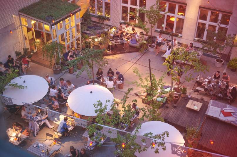 plush74 industrial boutique hotel berlin 1