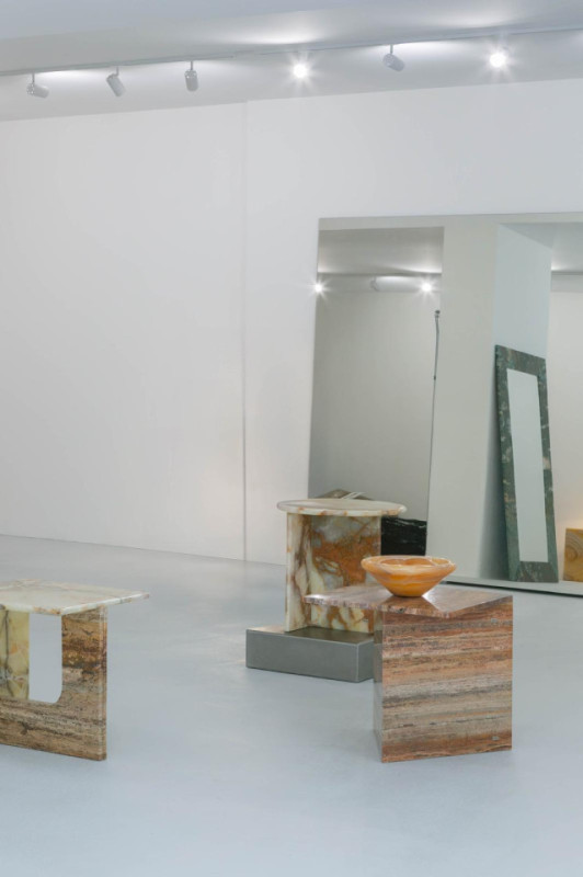 felpa74 sala de exposiciones junto al lago 2(1)