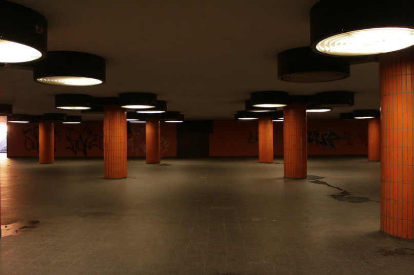 plush74 location scout rental berlin germany special icc station14