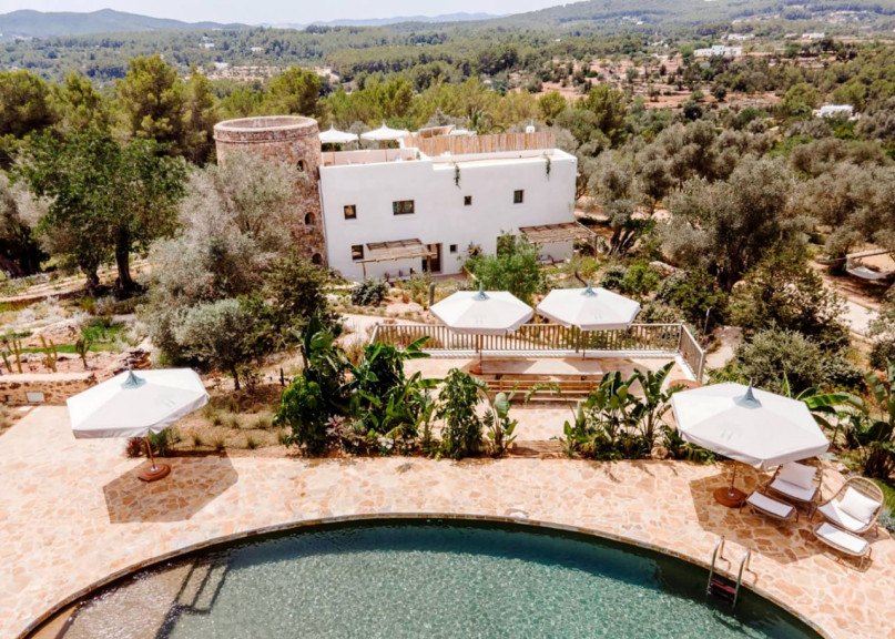 plush74 nomadic luxury retreat 1