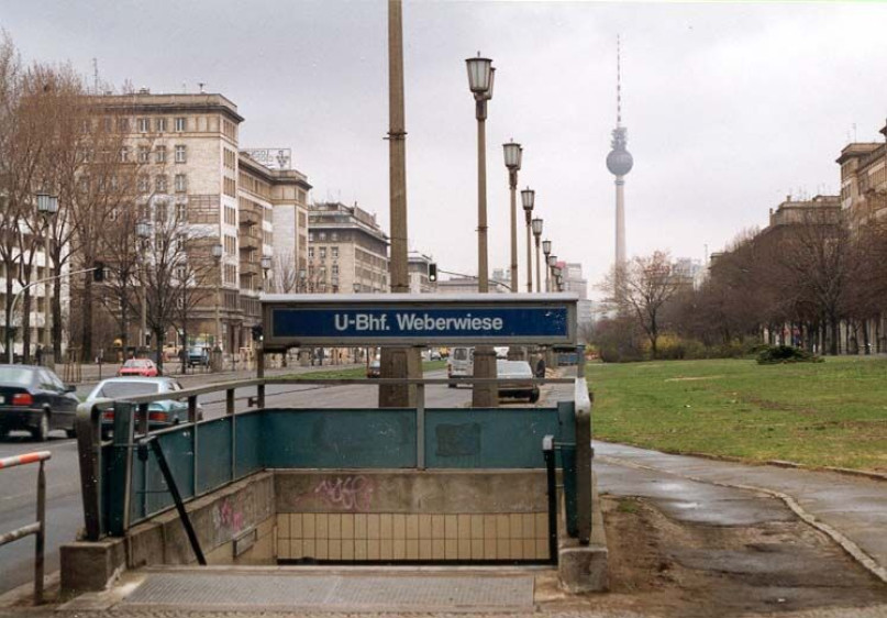 plush74 photo film event location germany berlin subway bhf weberwiese 7