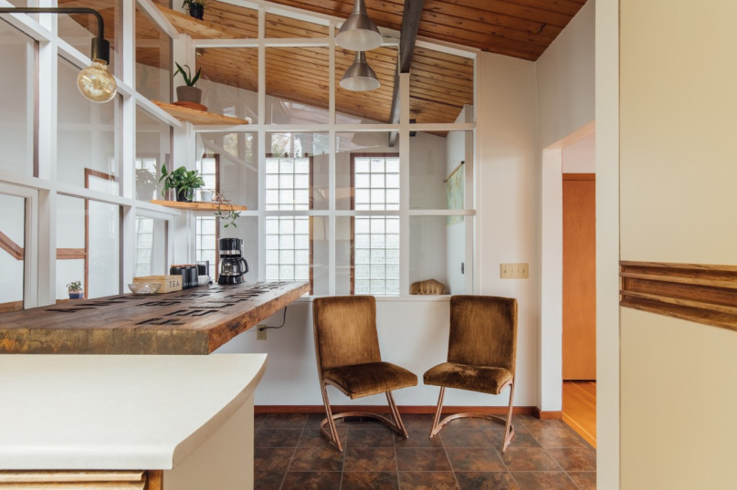 plush74 photo film event location vancouver midcentury private home north vancouver 16