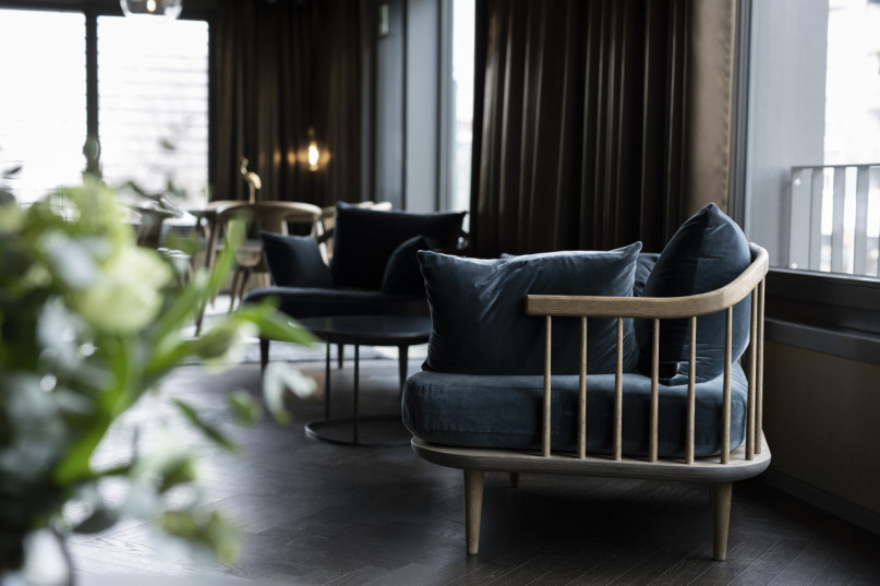 plush74 private bar apartment 7