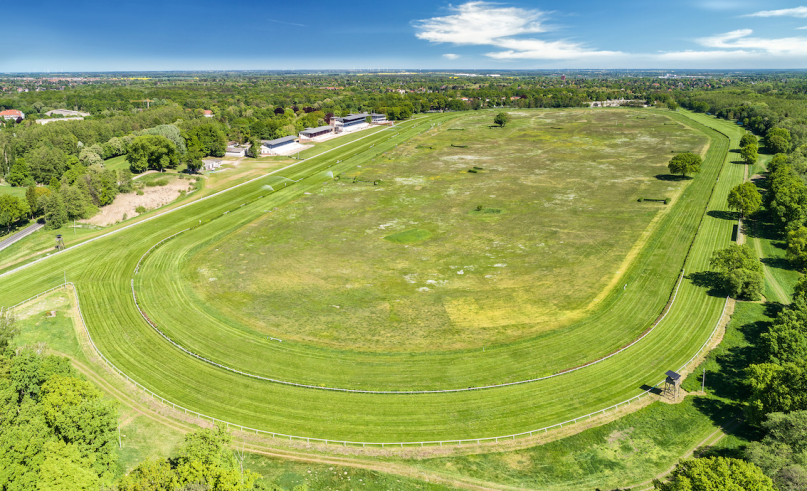 pluche74 renbaan berlijn 14