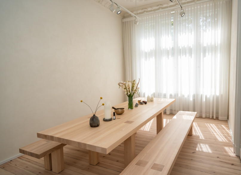 pluche74 scandinavisch appartement loft berlijn locatie verhuur scouting bureau helder wit event2