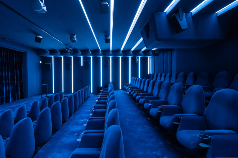 plush74 state of the art cinema 42