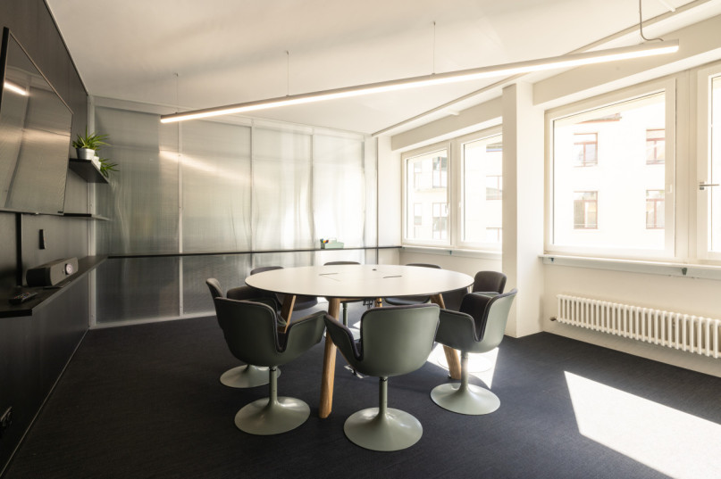 plush74 urban workspace bistro 13