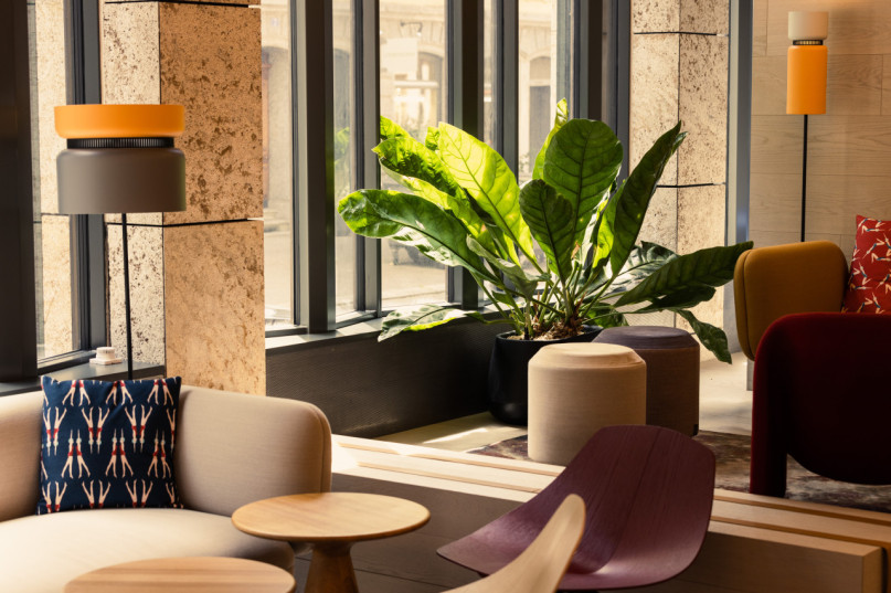 plush74 urban workspace bistro 6