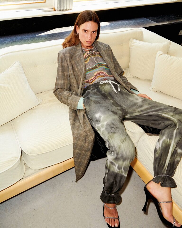 pluche74 locatie lalaberlin vintage retro bauhaus water berlijn shoot filmproductie scouting35