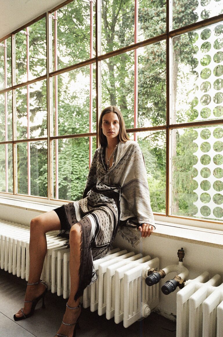 pluche74 locatie lalaberlin vintage retro bauhaus water berlijn shoot filmproductie scouting44