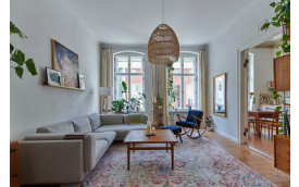 MID CENTURY ALTBAU APARTMENT BERLIN