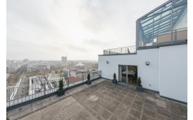BERLIN CITYSCAPE PENTHOUSE