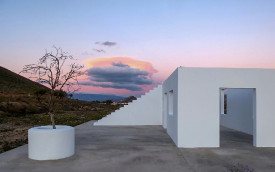 SHOOT OUTSIDE STUDIO 2