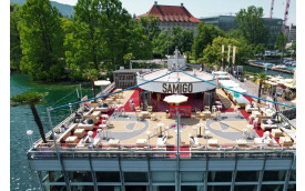 RESTAURANT OP HET DAK VAN HET MEER IN ZURICH