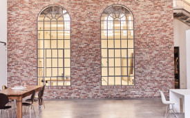 BRICK MEETS WHITE STUDIO