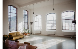 BRIGHT DAYLIGHT STUDIO BERLIN