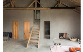 UMGEBAUTE SCHEUNE CHIEMGAU