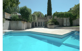 BRUTALIST FOREST VILLA MADRID