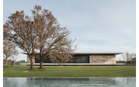 MODERN STONE VILLA ITALY