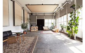 BRIGHT INDUSTRIAL EVENT ROOM WITH RIVER VIEW