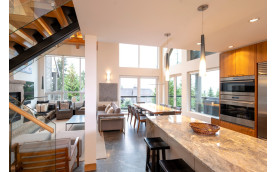 CHALET NEAR VANCOUVER