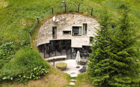 ROUND CONCRETE MOUNTAIN VILLA
