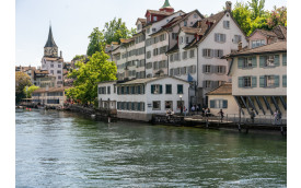 RIVERSIDE OLD TOWN HOUSE