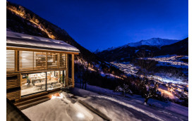 MODERNES CHALET IN DEN SCHWEIZER ALPEN