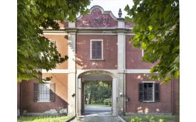 NEOCLASSICAL VILLA NEAR MILAN