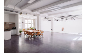 VIBRANT FILM & PHOTO STUDIO