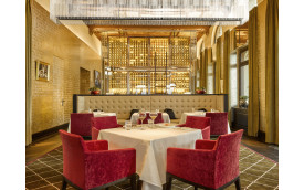THE LUXURY RESTAURANT