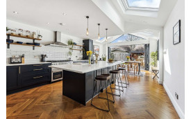 TOOTHING TOWNHOUSE LONDON