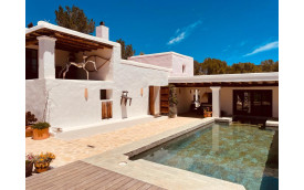 CHARMING VILLA WITH POOL IBIZA