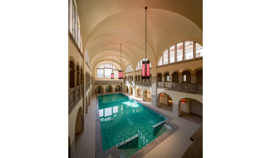 01 berlinlocationplush749