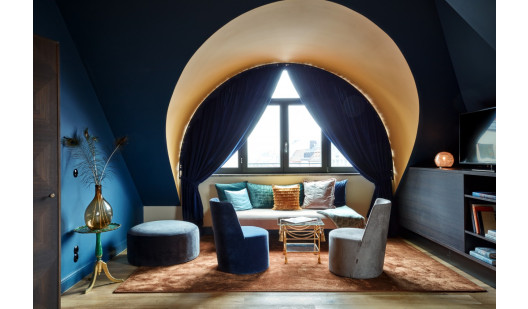 25h royalbavarian steveherud rooms peacocksuite medium 4