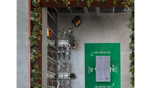 25h zurichwest stephanlemke events atrium small 3