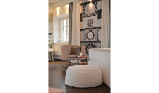 bayern villa boutique hotel home office plush74 6