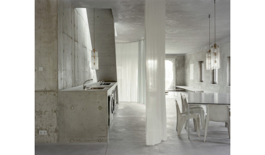 berlin location concrete brutalismus villa house plush74 4