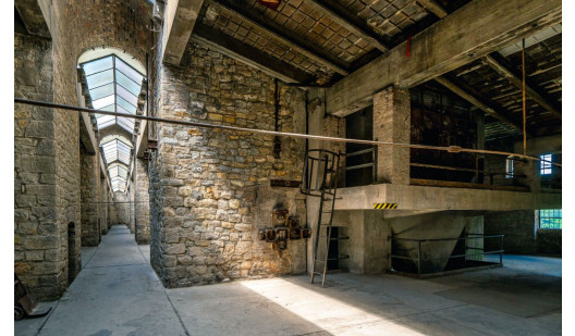 event location brutalism adventure berlin film photo shooting 3