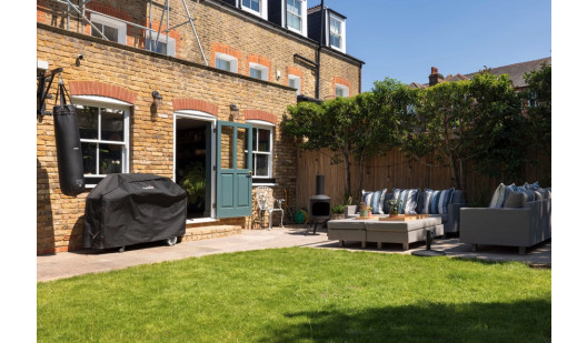 heaver house back of house